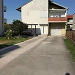 Ivkovic Apartament Zadar