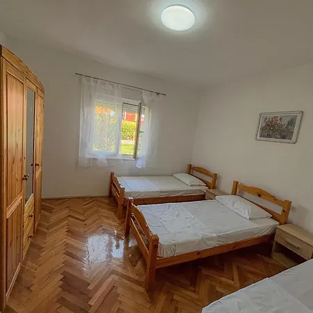 Ivkovic Apartment